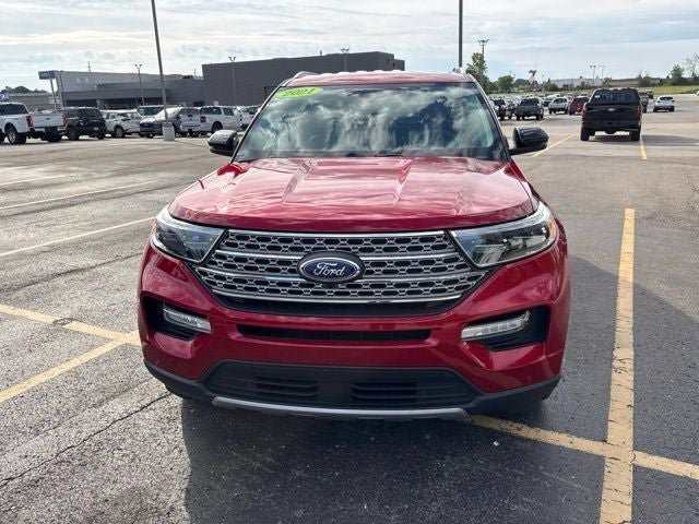 Used 2021 Ford Explorer Limited w/ Equipment Group 301A AWD/4WD image 18