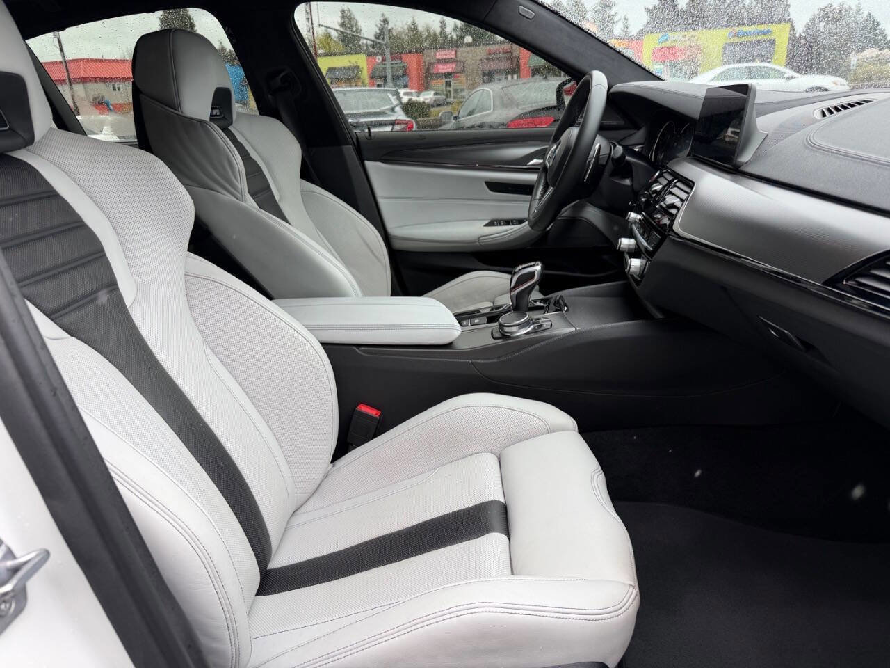 Used 2018 BMW M5 w/ Executive Package image 22