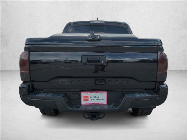 Used 2017 Toyota Tacoma SR5 w/ Tow Package RWD image 7