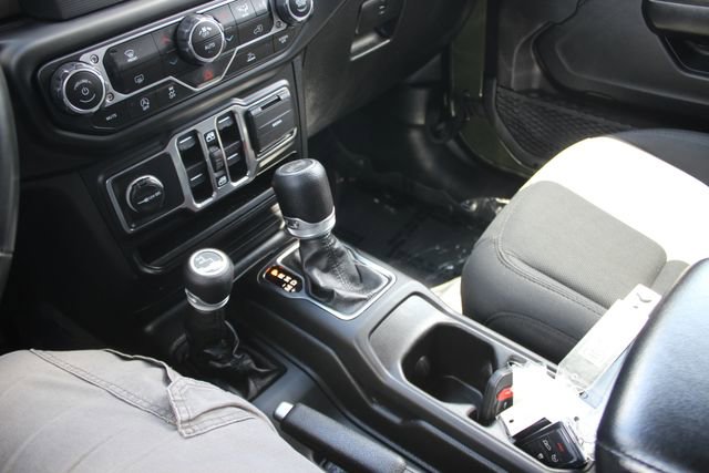 Used 2021 Jeep Wrangler Unlimited Sport AWD/4WD image 10