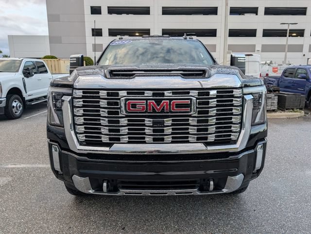 Used 2024 GMC Sierra 2500 Denali w/ Denali Reserve Package AWD/4WD image 2