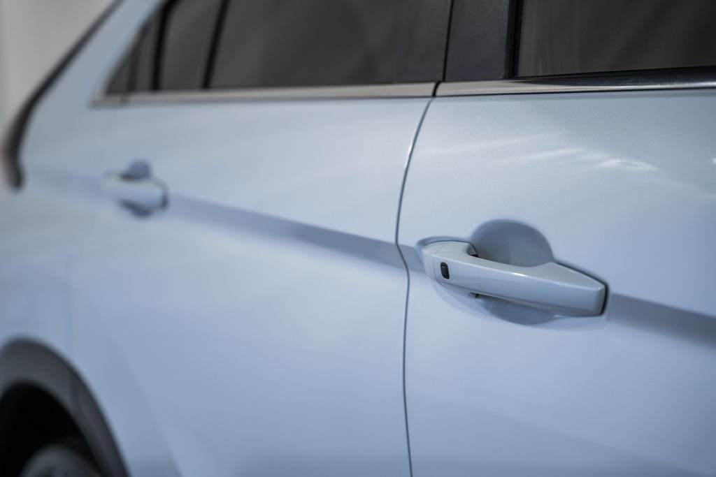 Used 2025 Mitsubishi Eclipse Cross SE image 18