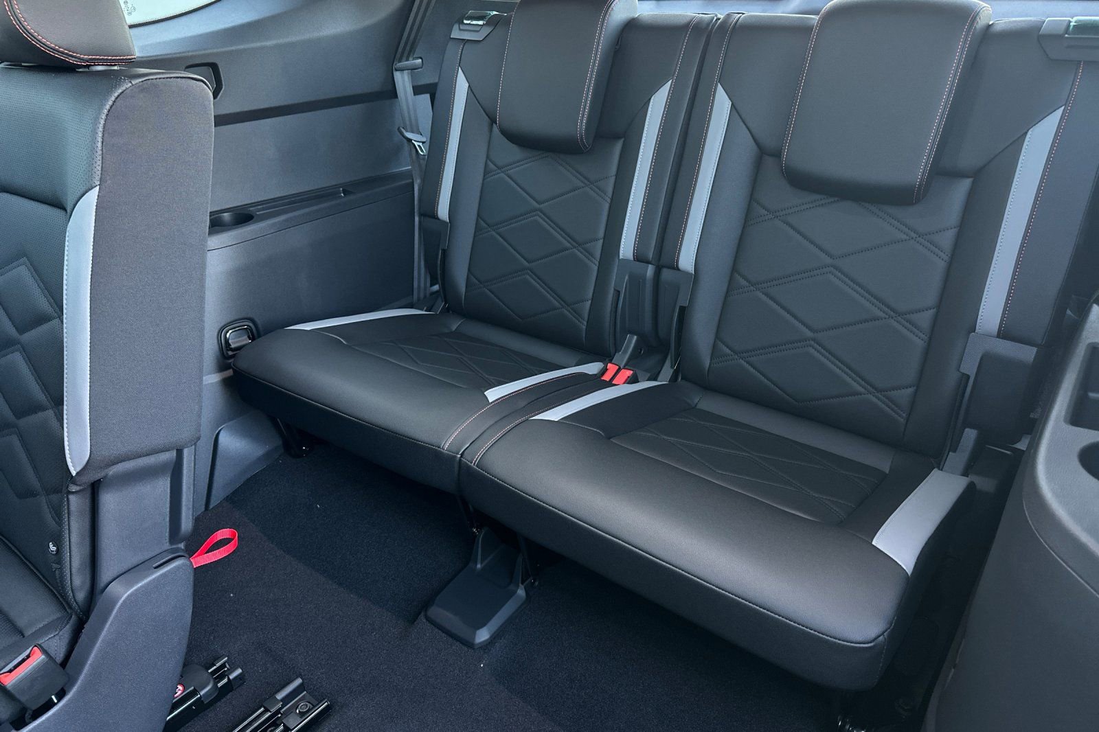 New 2026 Volkswagen Atlas Peak Edition AWD/4WD image 15