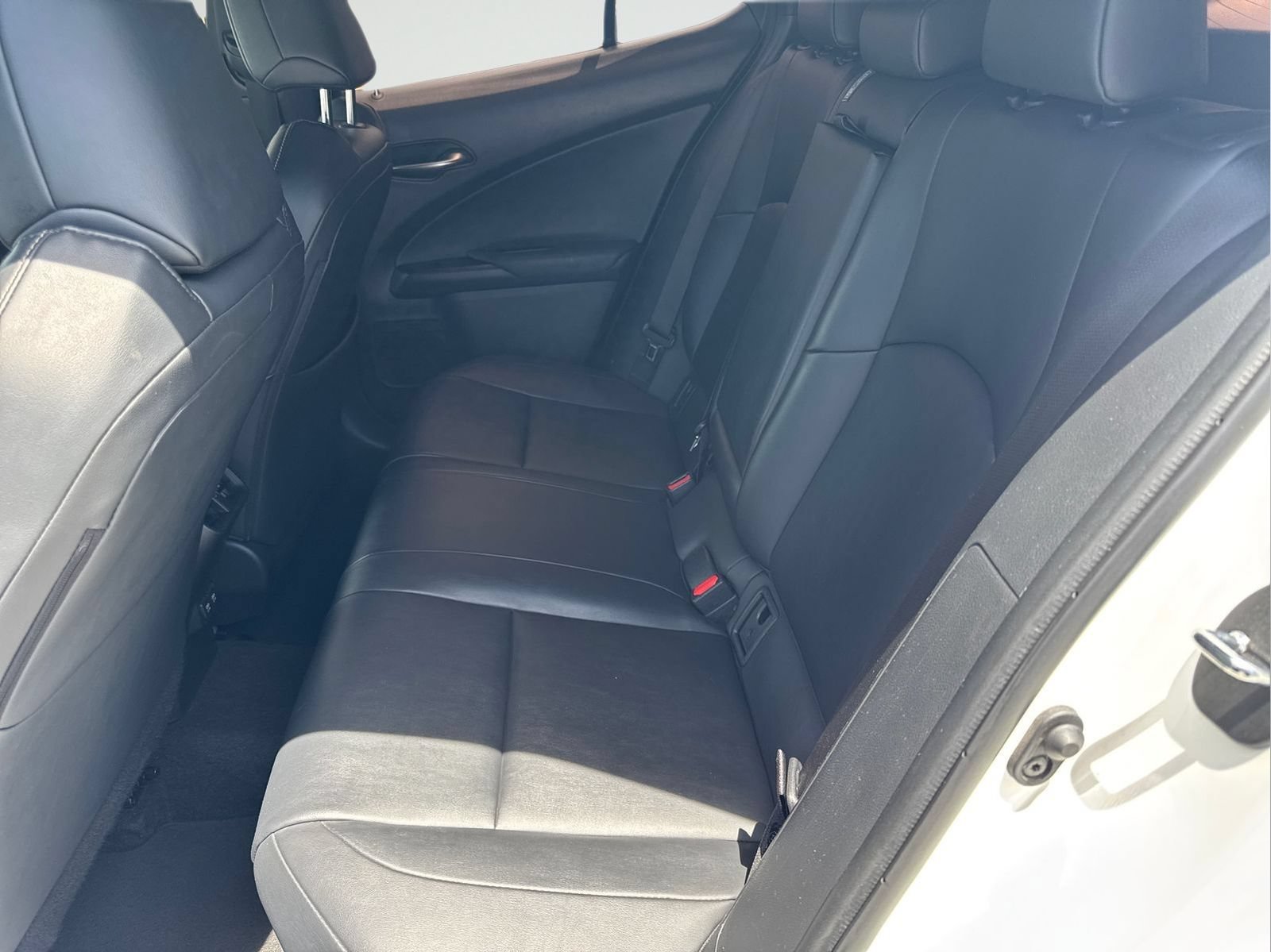 Used 2020 Lexus UX 250h w/ Premium Package AWD/4WD image 33
