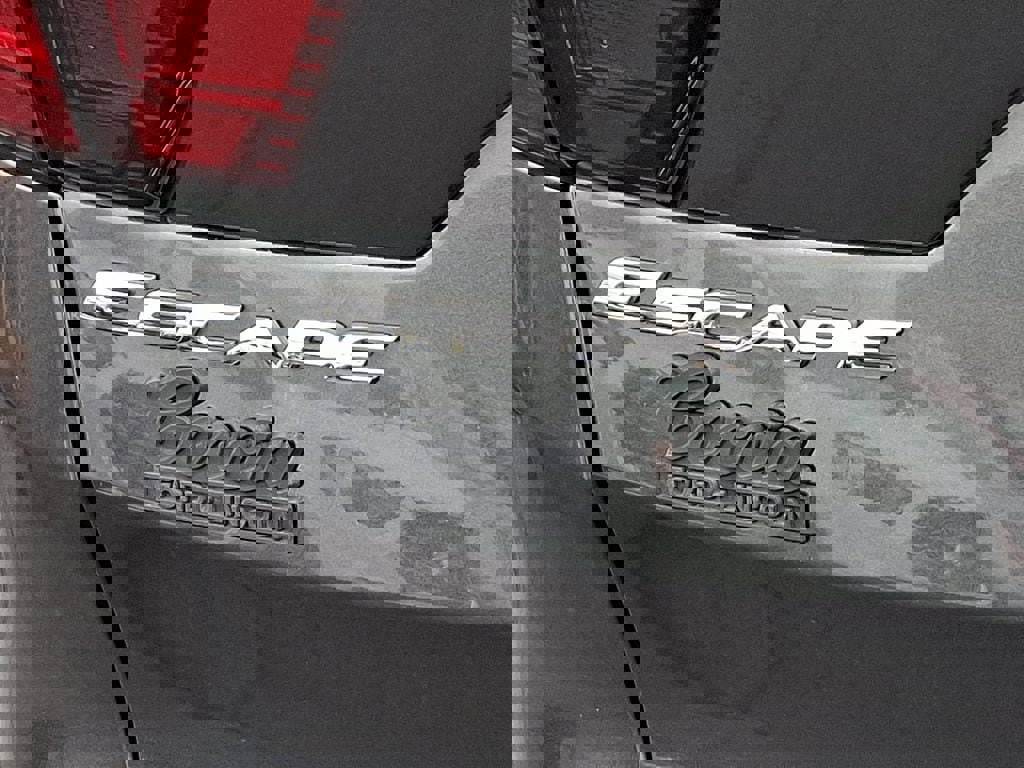 Certified 2019 Ford Escape SE image 30