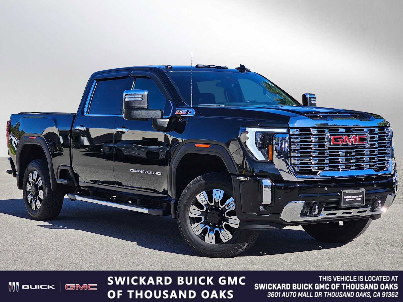 Used 2024 GMC Sierra 2500 Denali w/ Denali Reserve Package image 1