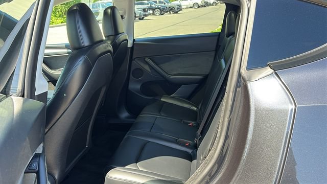 Used 2024 Tesla Model Y Performance AWD/4WD image 22