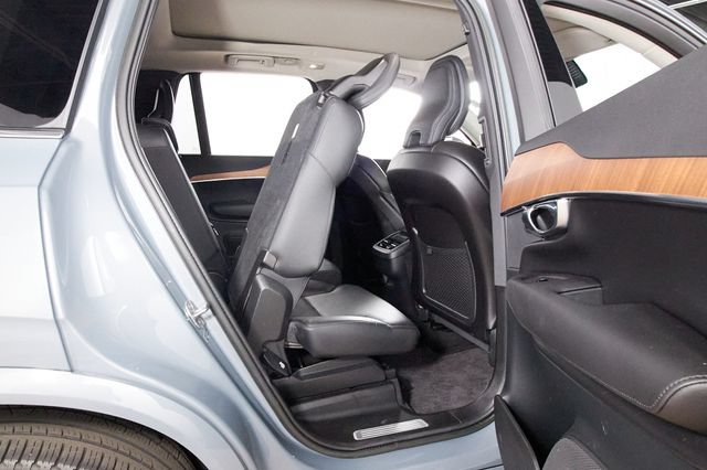 Certified 2023 Volvo XC90 B6 Plus w/ Protection Package Premier AWD/4WD image 17