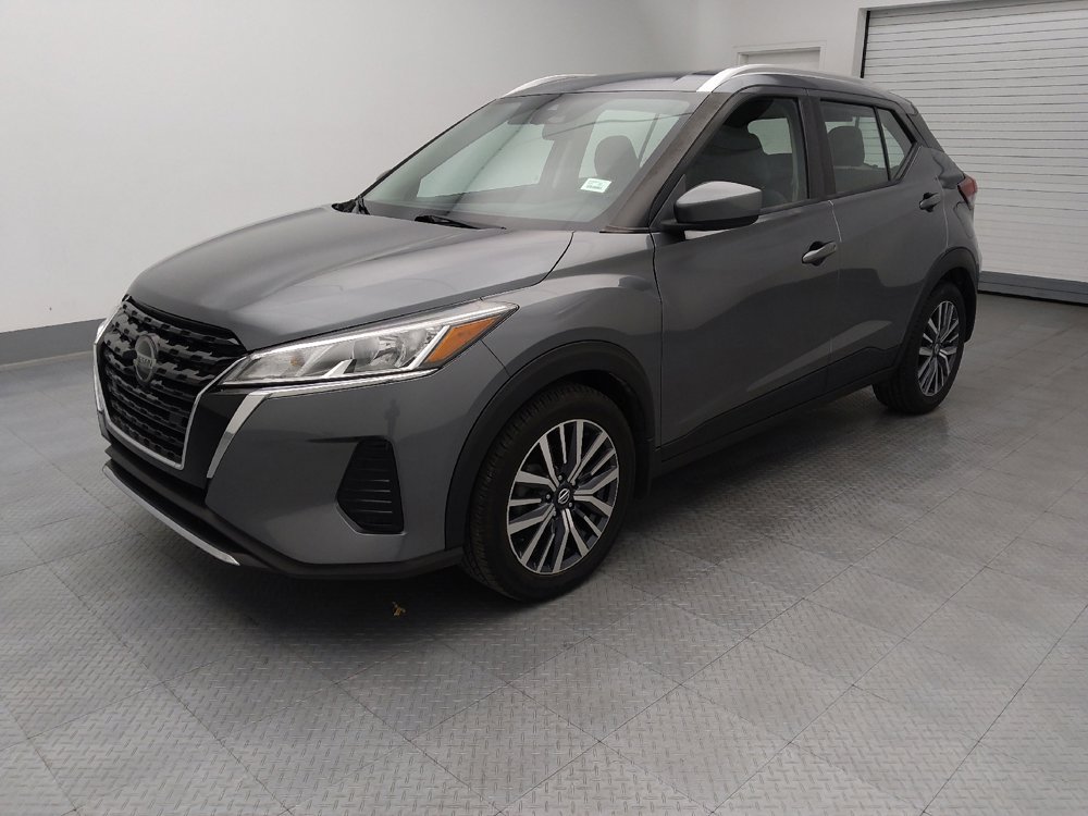 Used 2021 Nissan Kicks SV FWD image 2