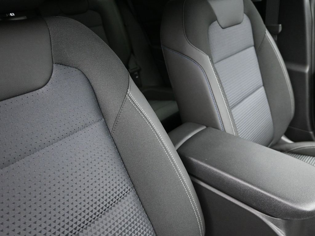 New 2026 Chevrolet Trax LT w/ Driver Confidence Package image 25