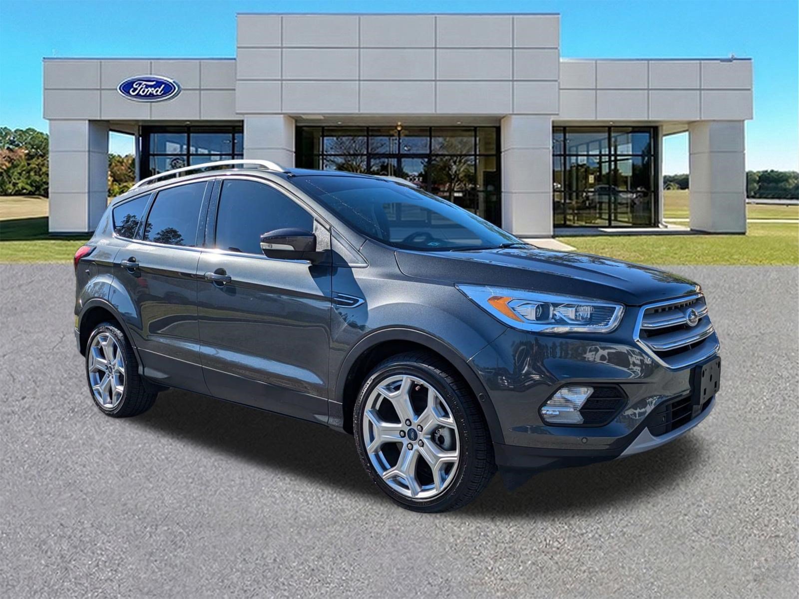 Certified 2019 Ford Escape Titanium FWD image 2