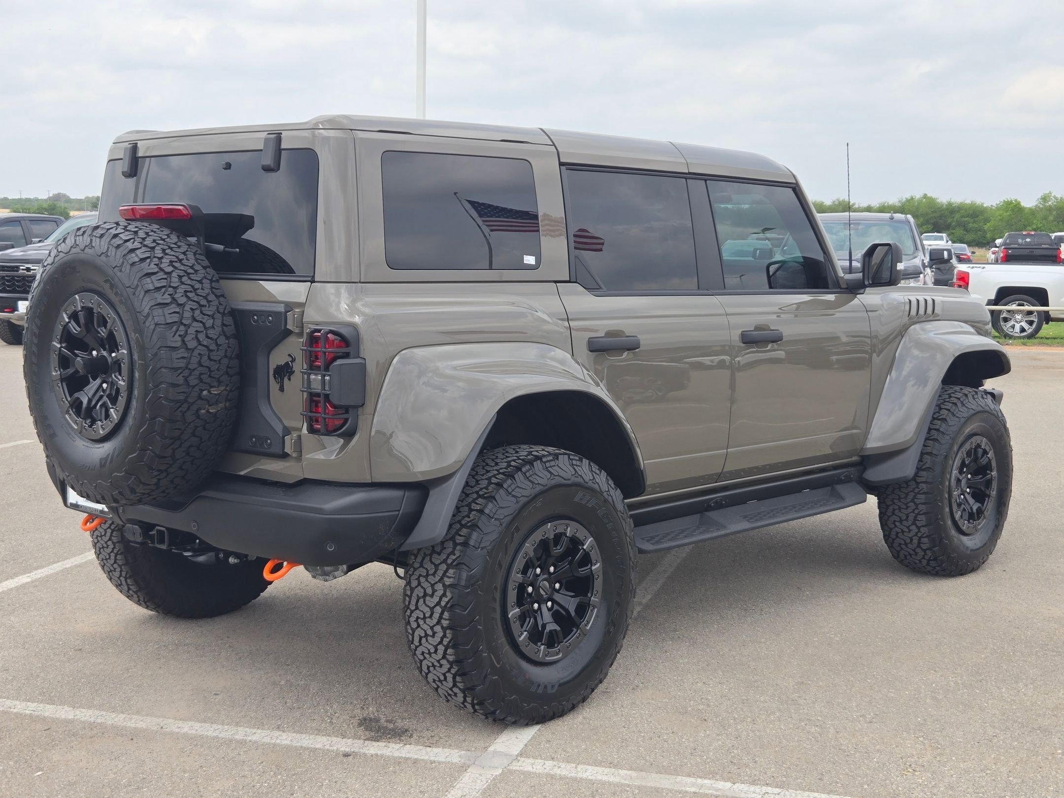 Used 2025 Ford Bronco Raptor w/ Interior Carbon Fiber Pack image 3
