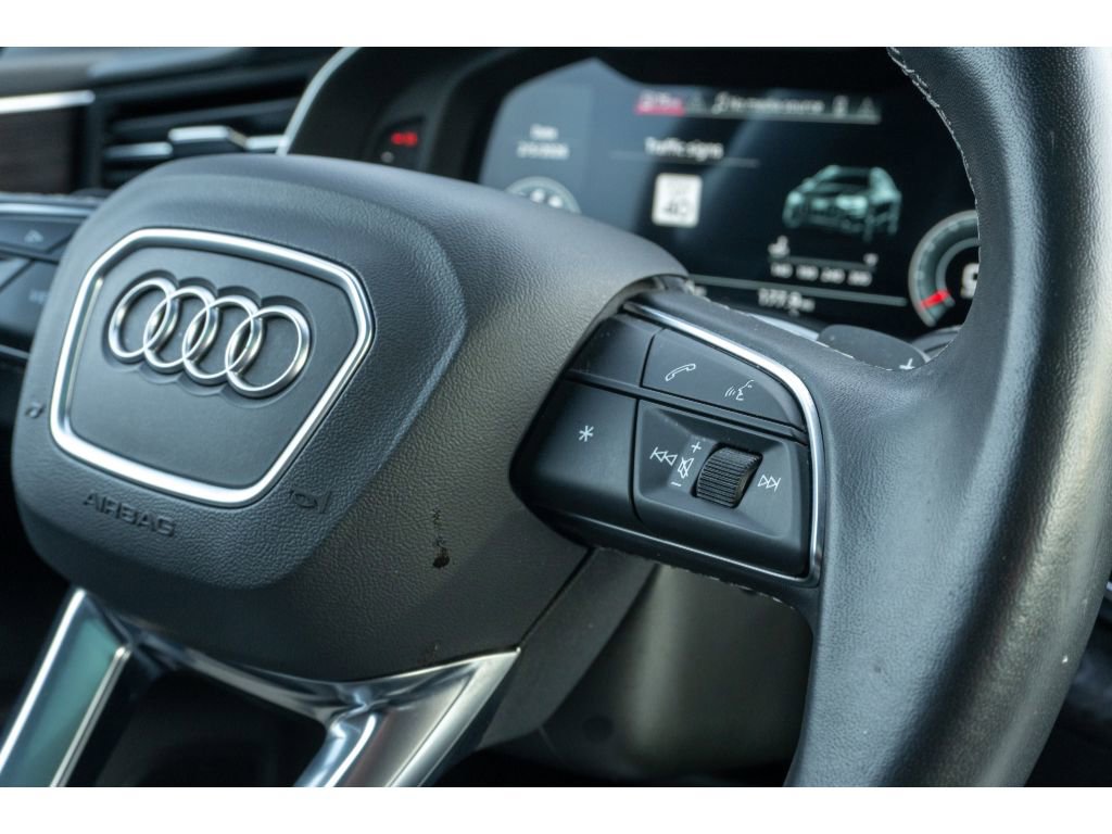 Used 2021 Audi Q8 Prestige image 26