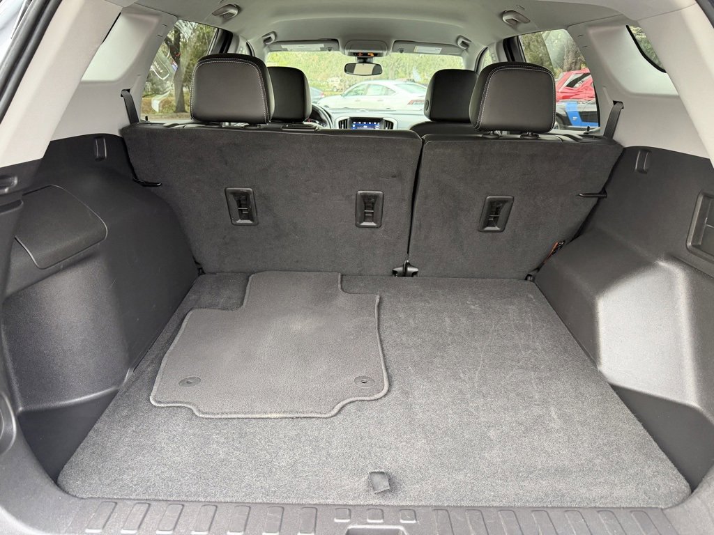 Used 2024 GMC Terrain SLT image 7