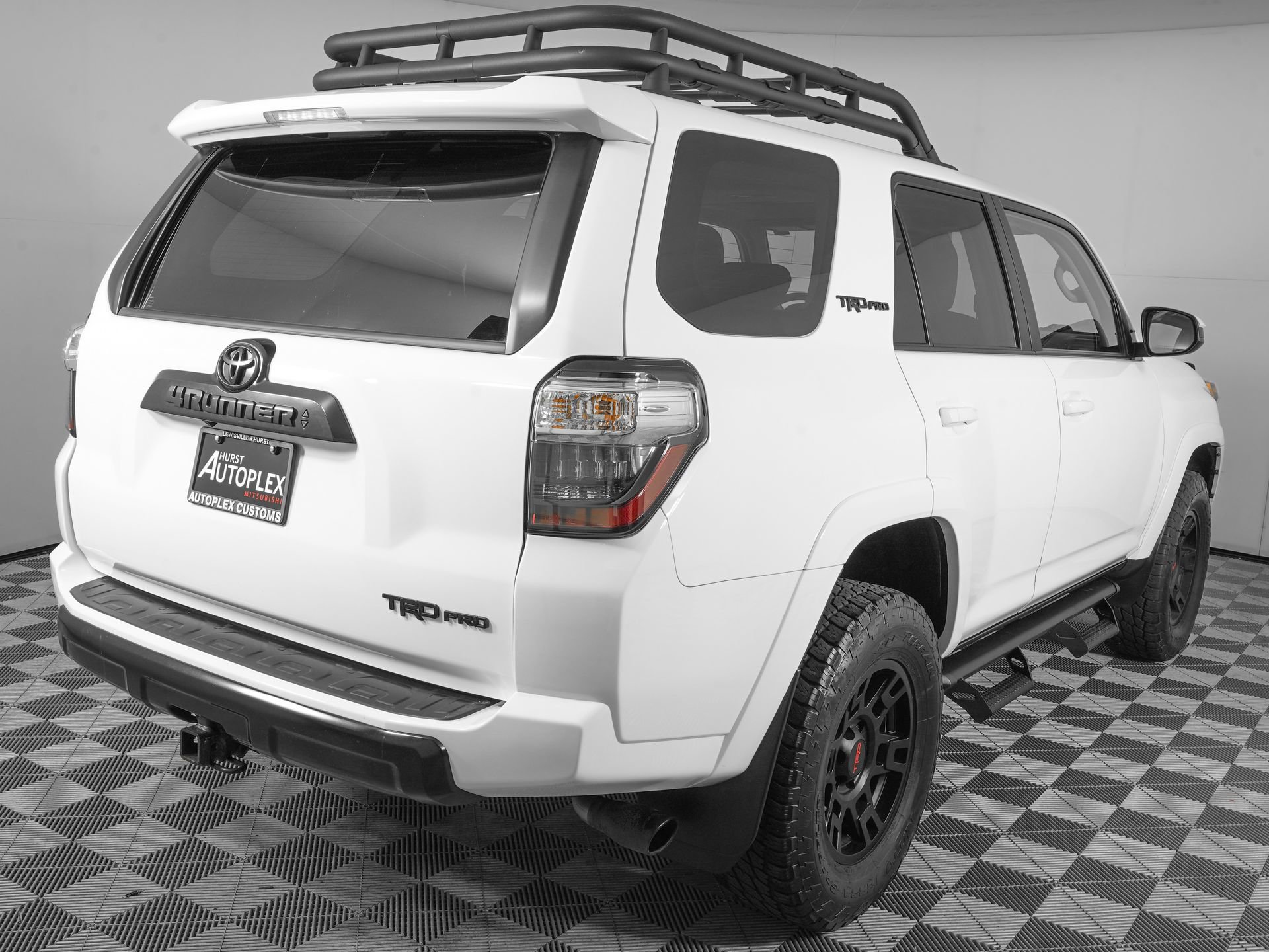 Used 2020 Toyota 4Runner TRD Pro AWD/4WD image 4