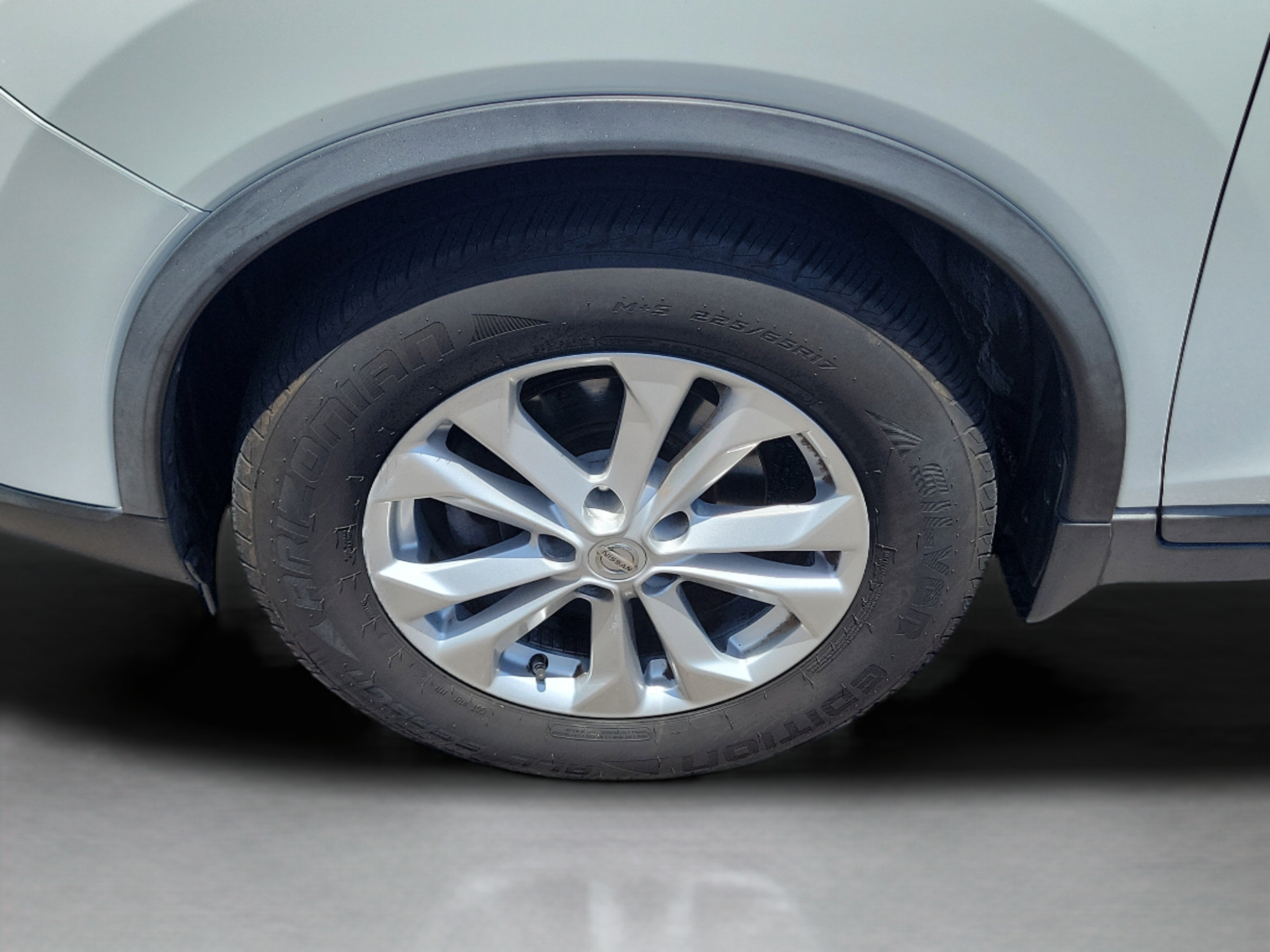 Used 2016 Nissan Rogue SV FWD image 31
