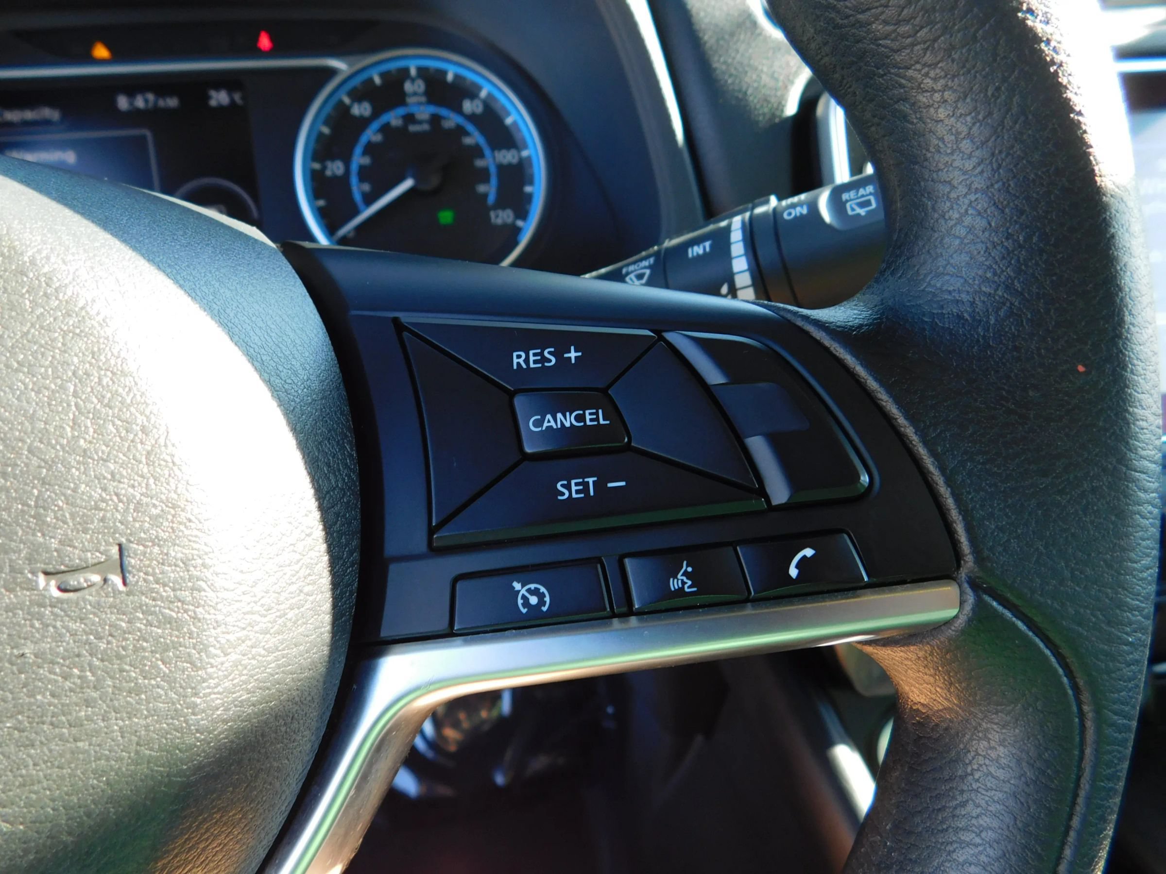Used 2022 Nissan Leaf S FWD image 24