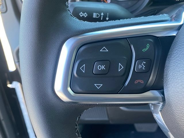 New 2025 Jeep Wrangler Unlimited Sahara AWD/4WD image 16