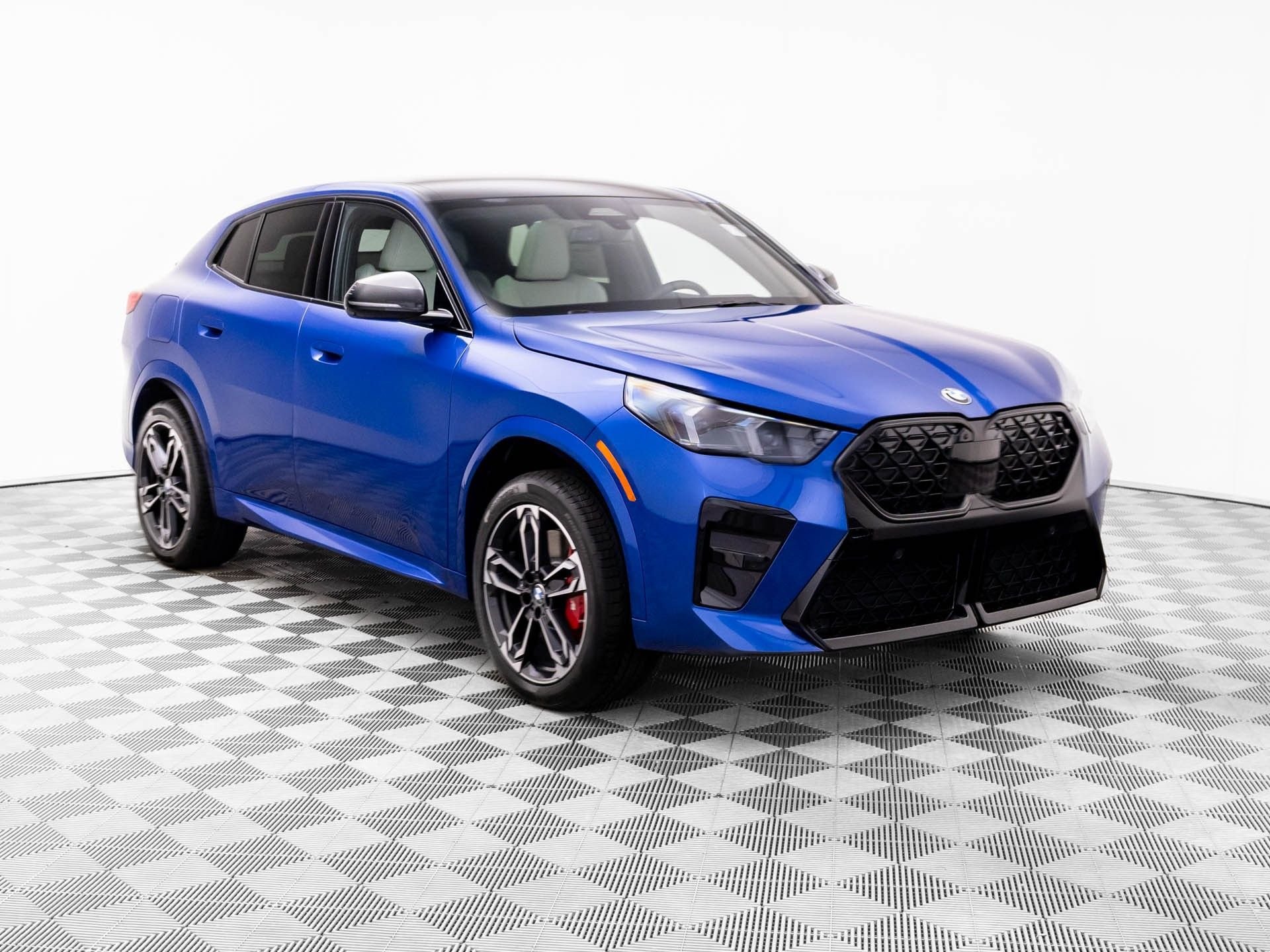New 2026 BMW X2 xDrive28i w/ Technology Package AWD/4WD image 9