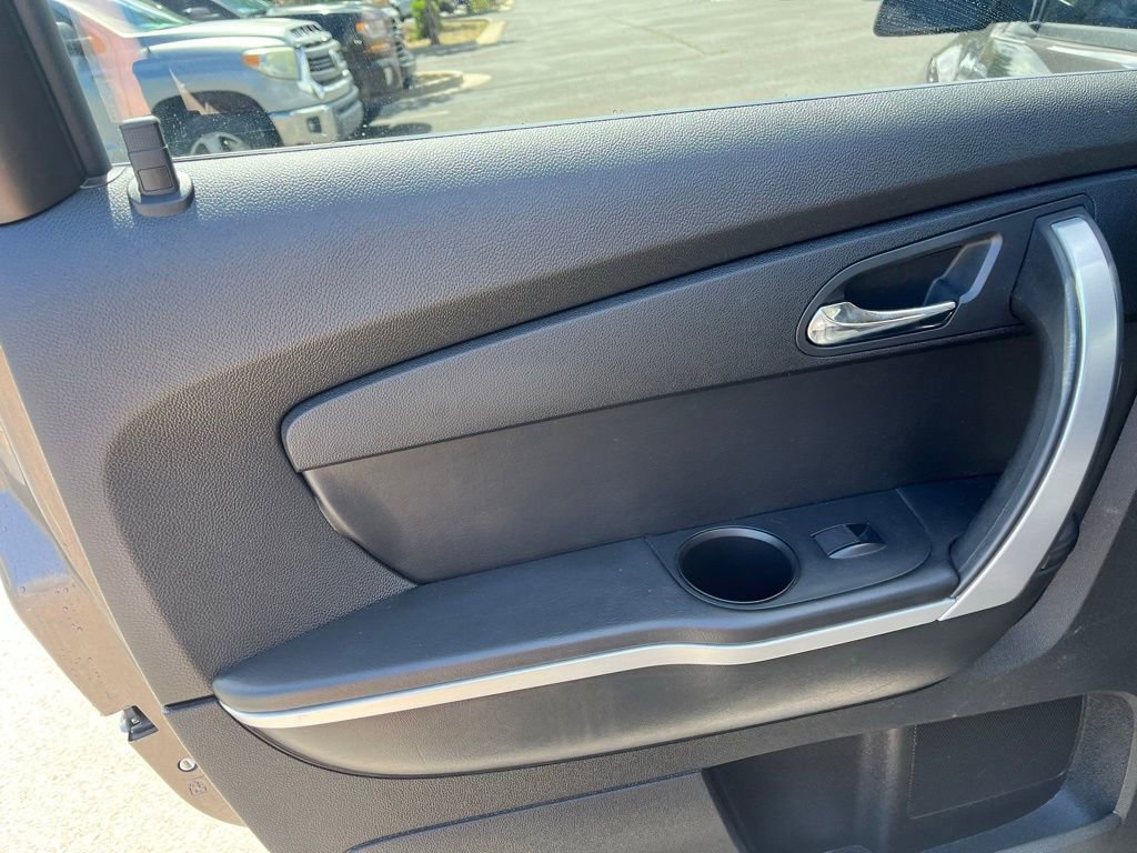 Used 2012 GMC Acadia SLE image 9