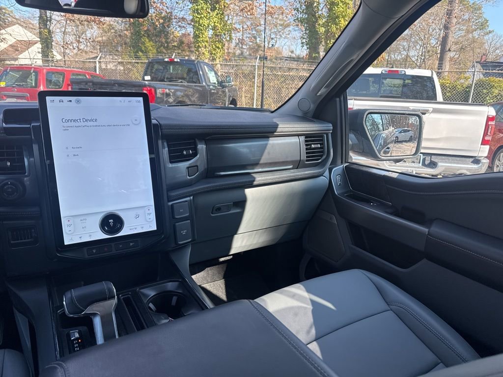 Used 2025 Ford F150 Lightning Flash image 11