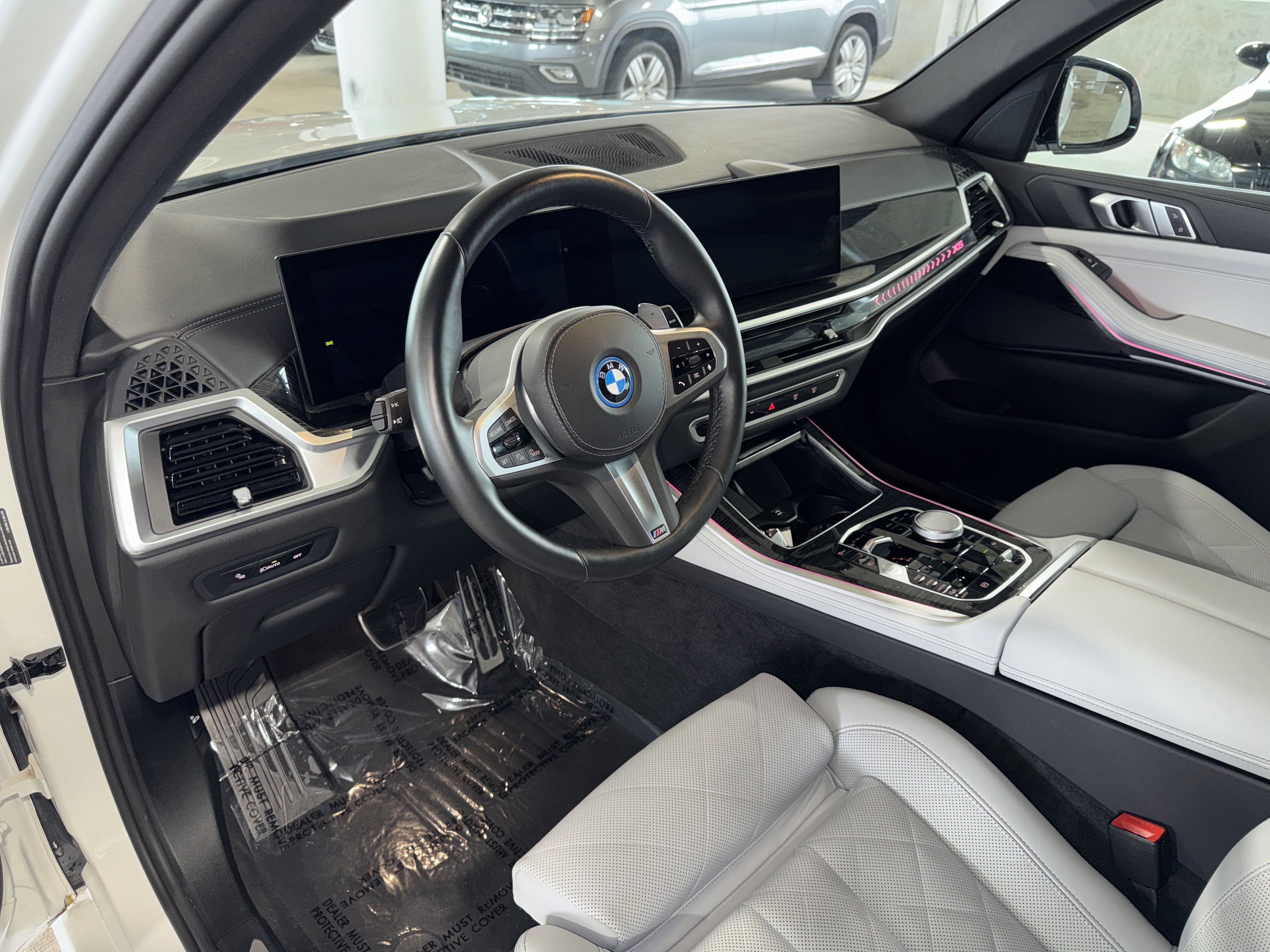 Certified 2025 BMW X5 xDrive50e w/ M Sport Package image 20