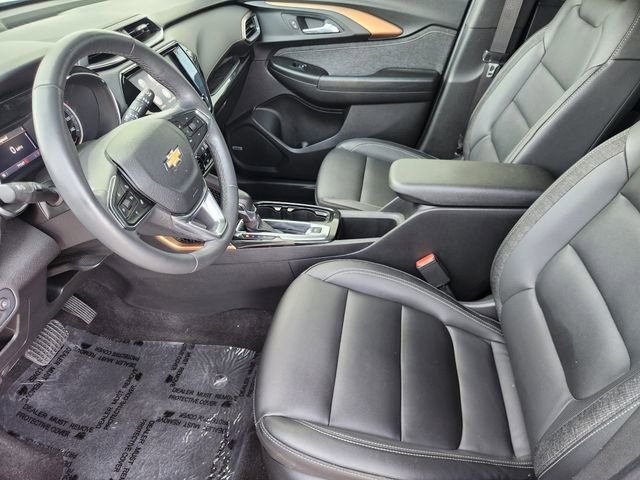 Used 2022 Chevrolet TrailBlazer ACTIV w/ Sun and Liftgate Package FWD image 4