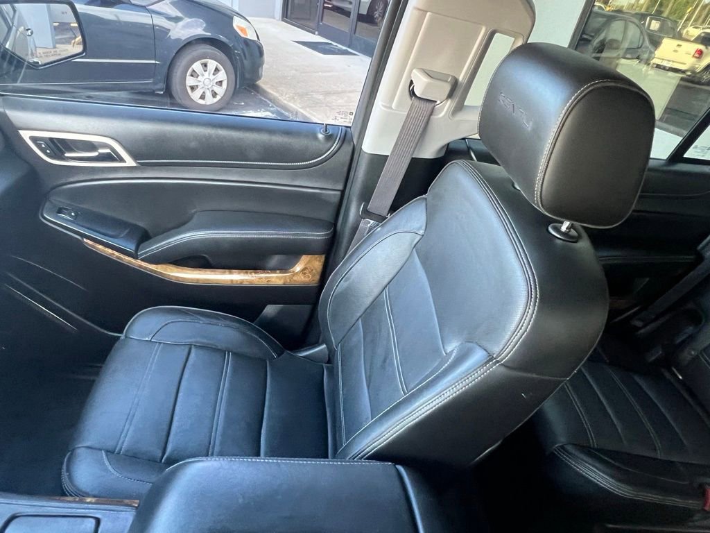 Used 2015 GMC Yukon Denali w/ Touring Package image 31