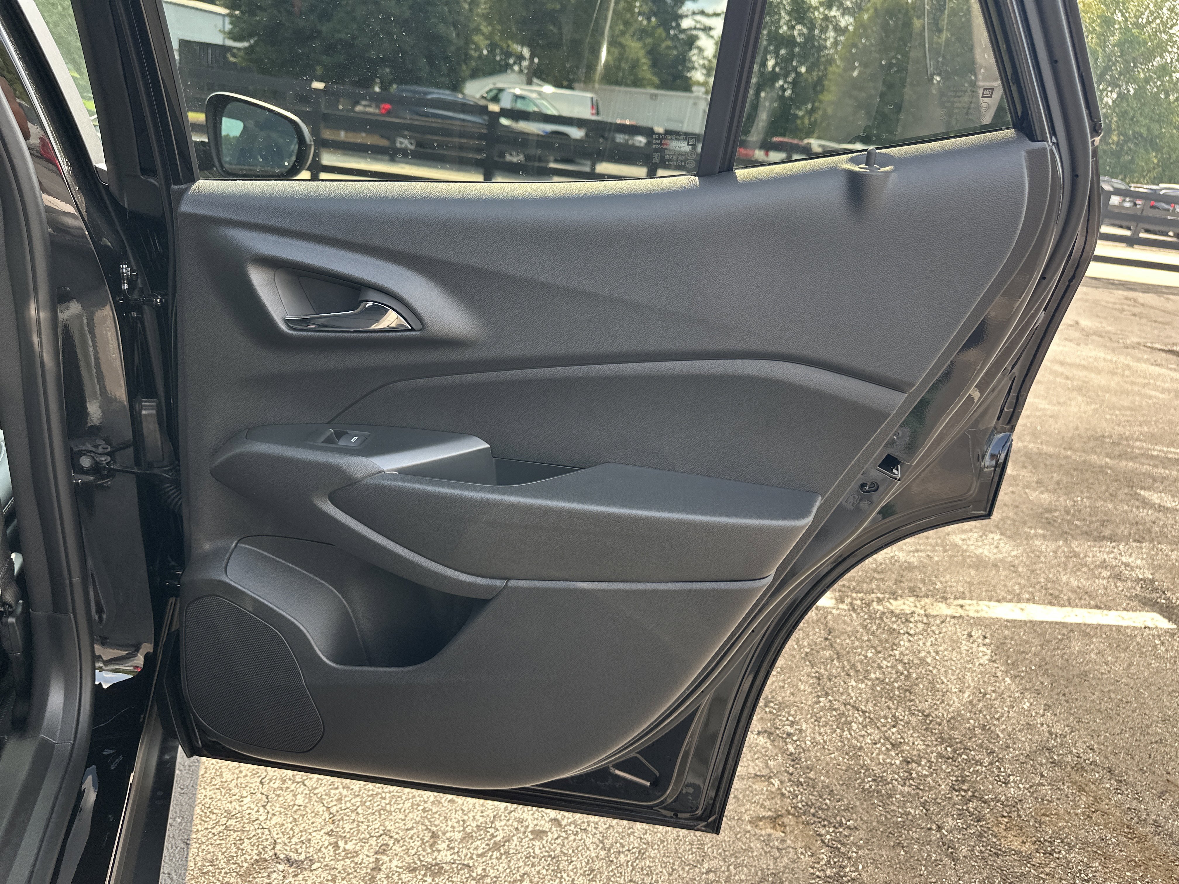 New 2026 Chevrolet Trax LT w/ Driver Confidence Package FWD image 18