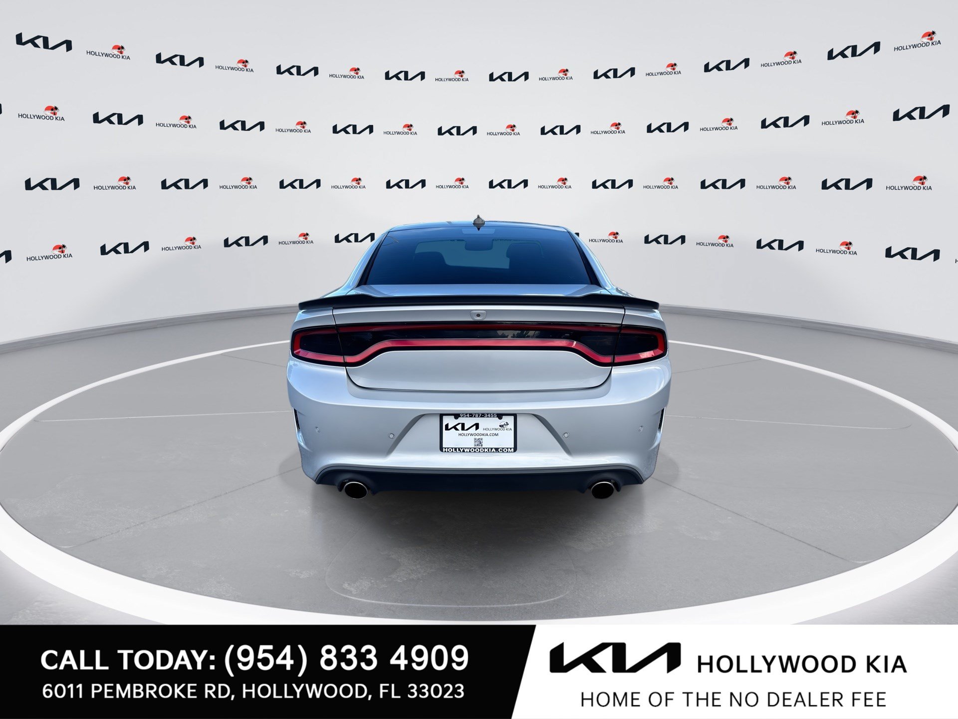 Used 2023 Dodge Charger Scat Pack w/ Navigation & Travel Group RWD image 7