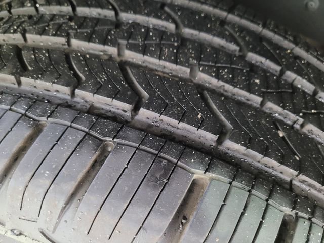 Used 2016 GMC Yukon SLE w/ HD Trailering Package image 25