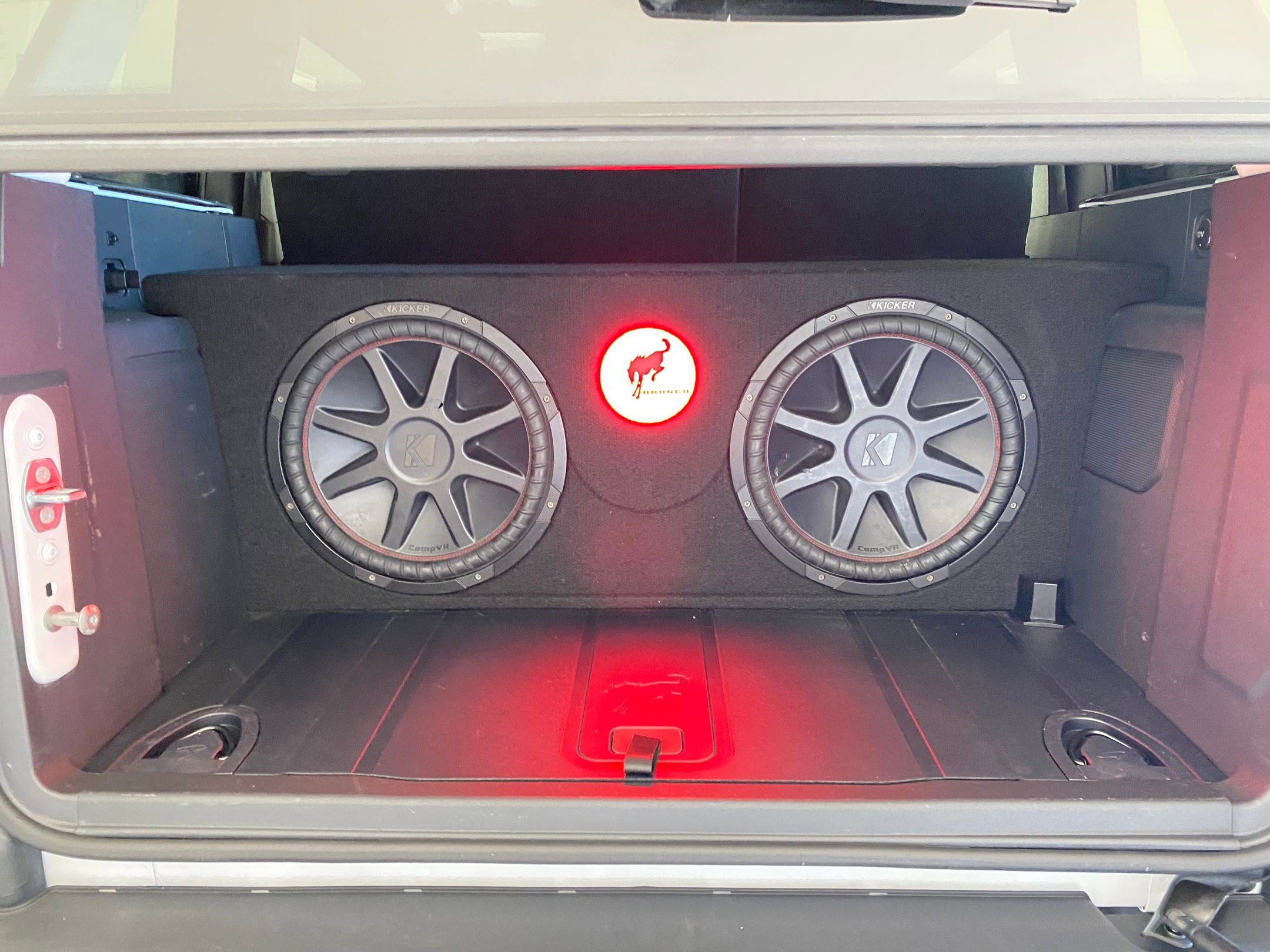 Used 2024 Ford Bronco Badlands image 32