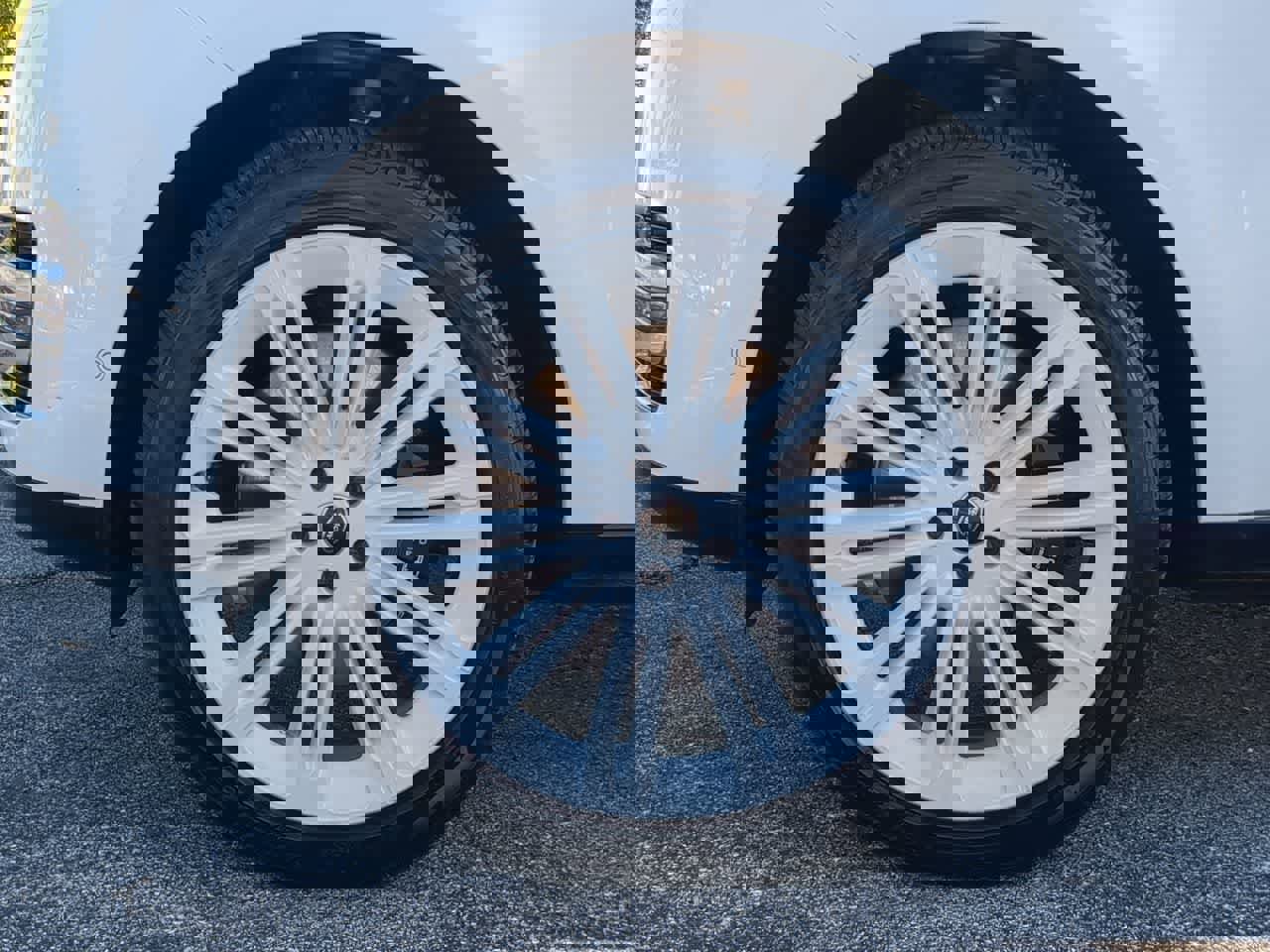 Certified 2023 Land Rover Range Rover Long Wheelbase Autobiography image 13