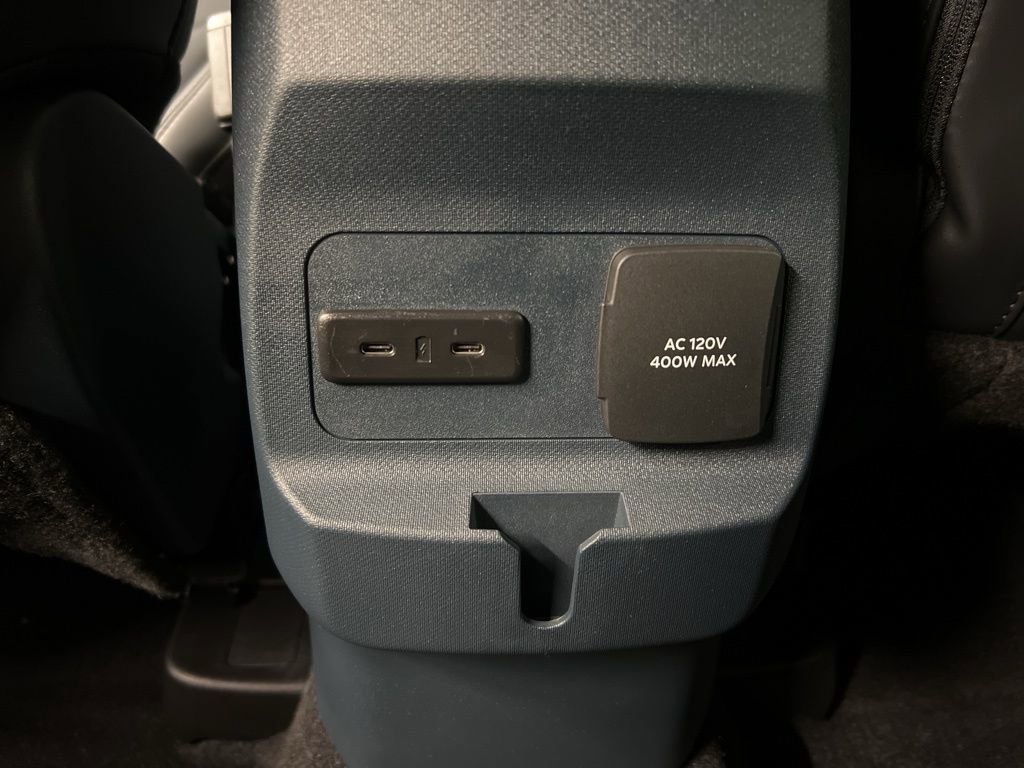 New 2026 Ford Maverick Lariat w/ Black Appearance Package image 32