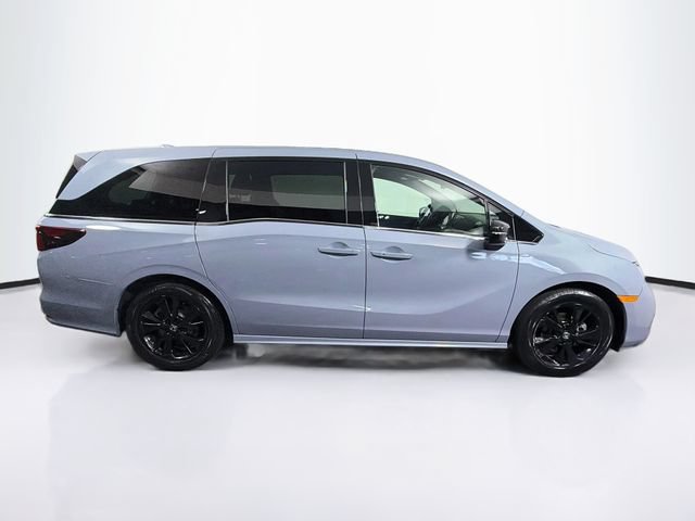 Used 2024 Honda Odyssey Sport image 11