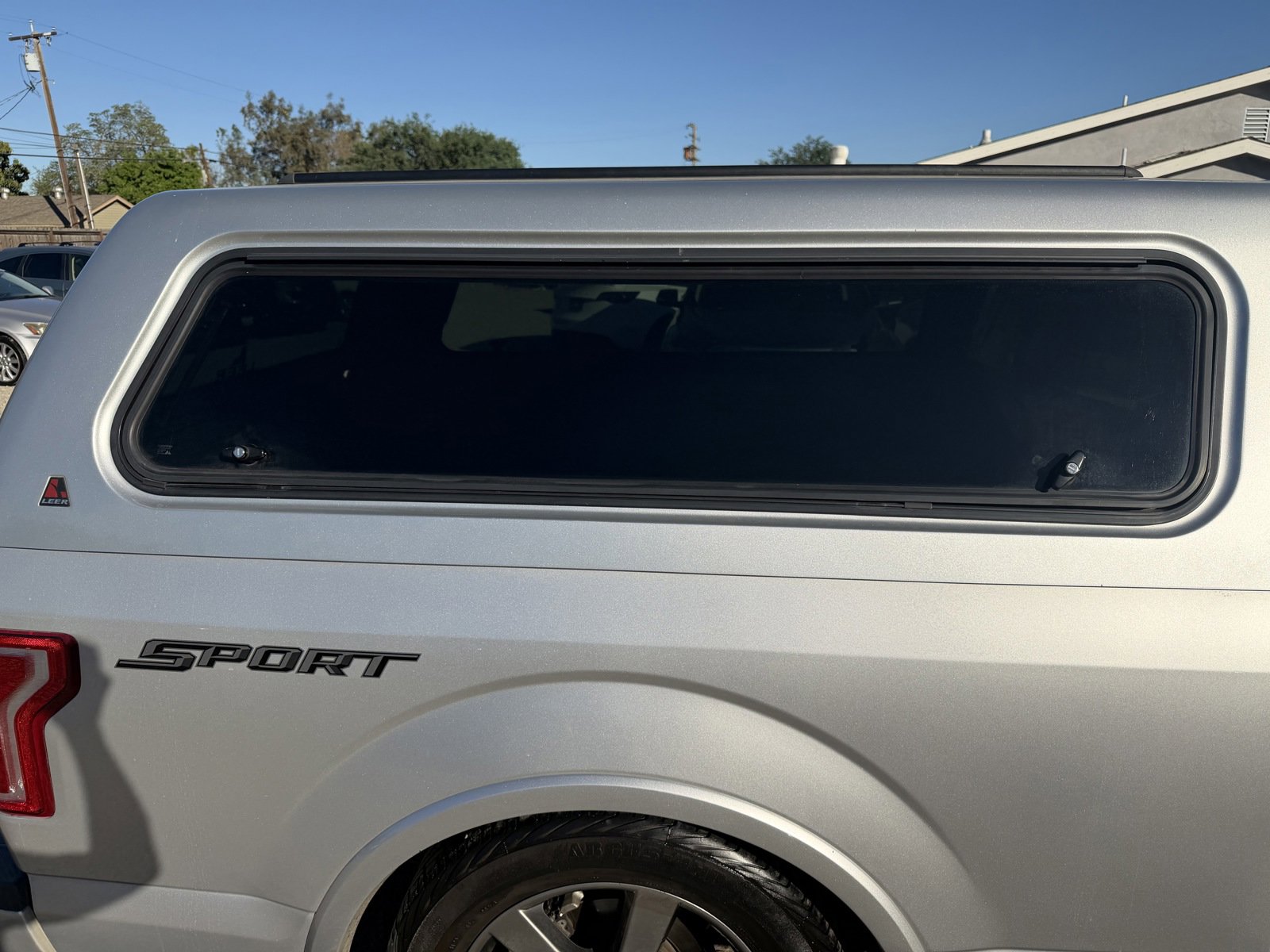 Used 2015 Ford F150 Lariat image 27