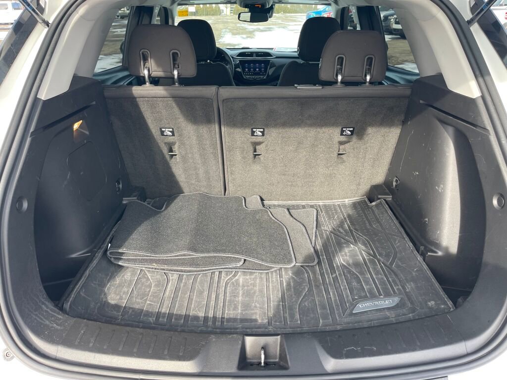 Used 2021 Chevrolet TrailBlazer LT w/ Convenience Package image 17