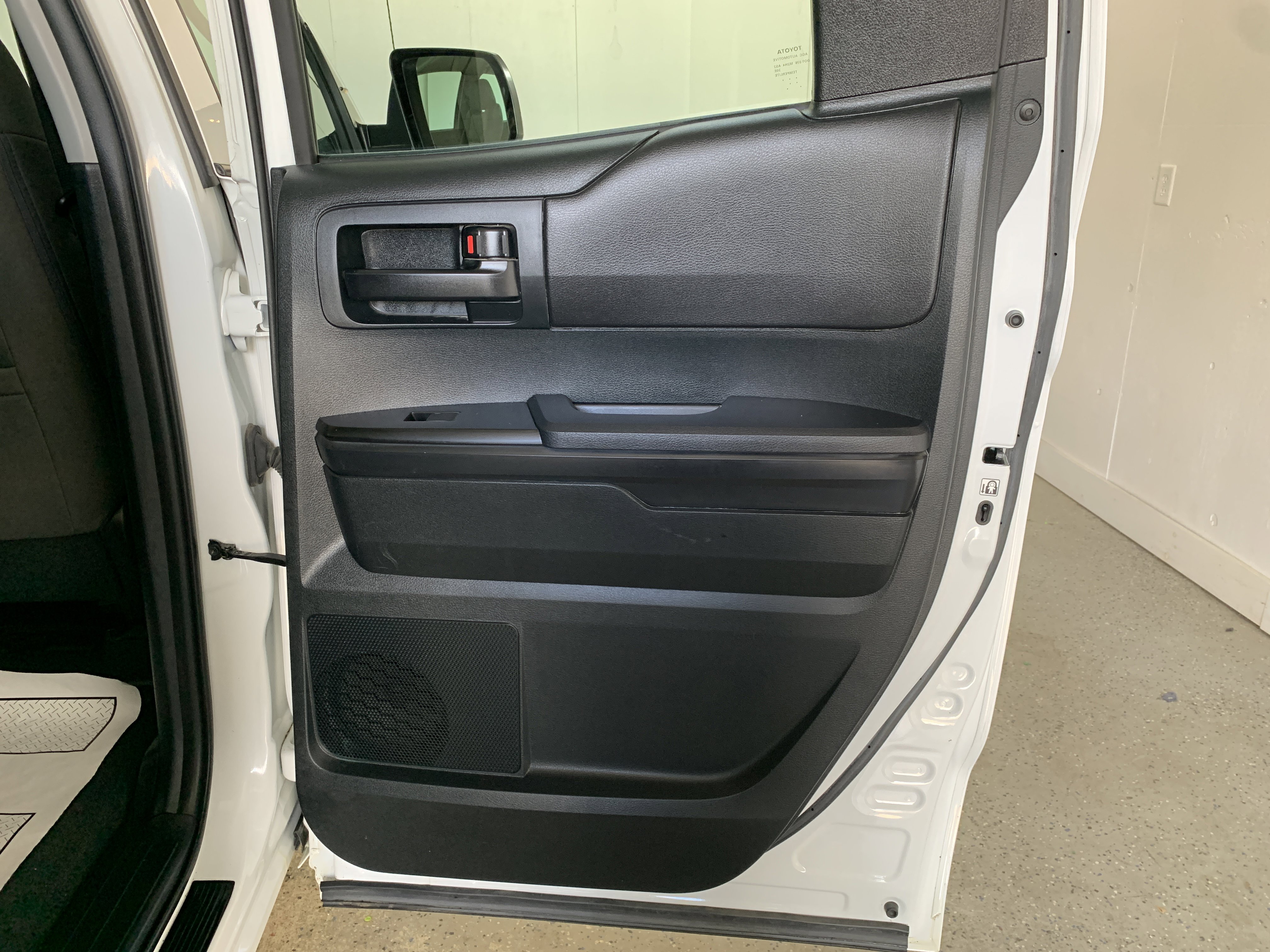 Used 2017 Toyota Tundra SR image 35