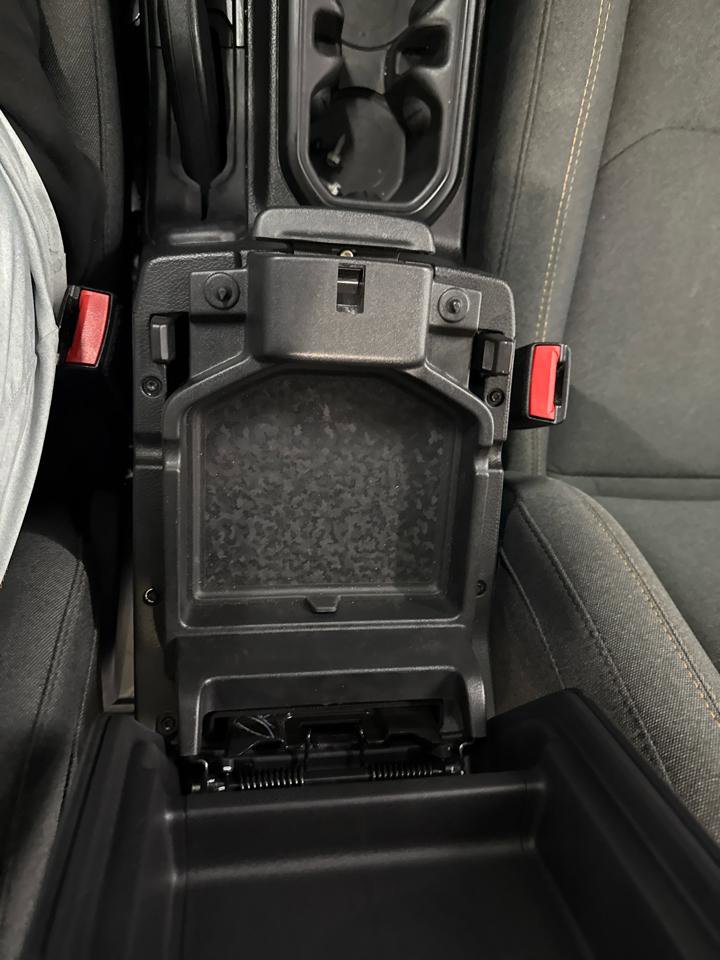 Used 2024 Jeep Wrangler Unlimited image 29