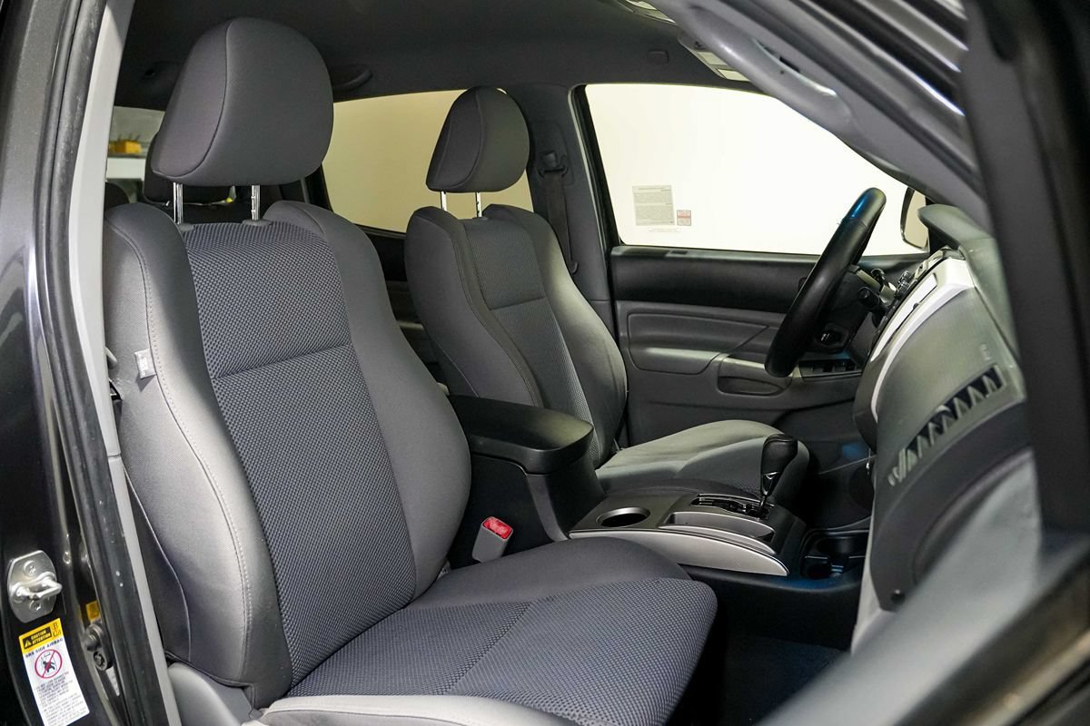 Used 2013 Toyota Tacoma PreRunner w/ TRD Sport Pkg RWD image 21