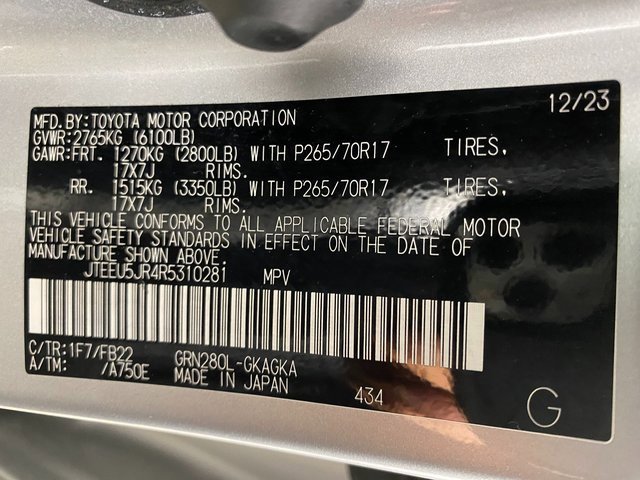 Used 2024 Toyota 4Runner SR5 image 24