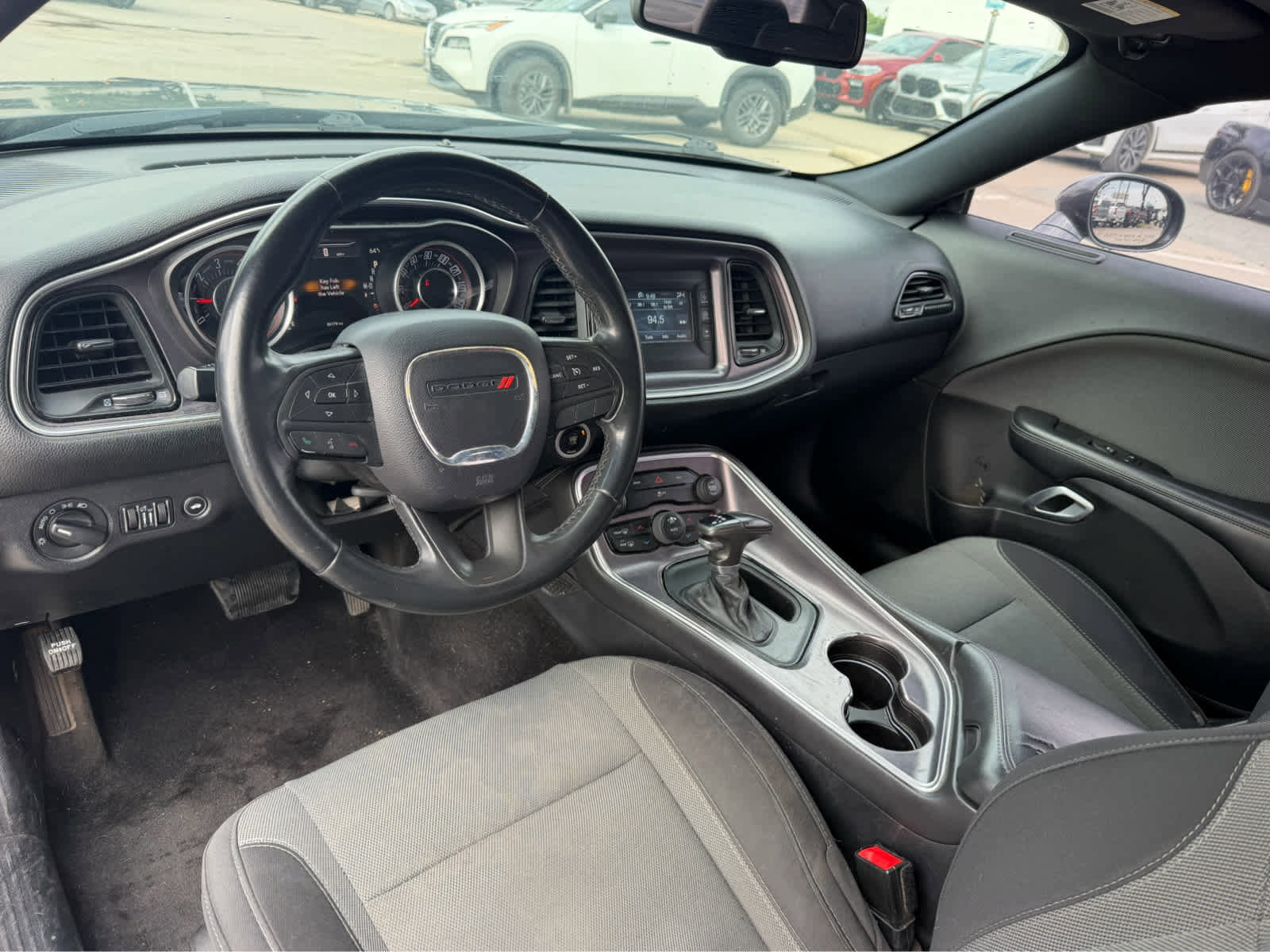 Used 2015 Dodge Challenger SXT RWD image 7