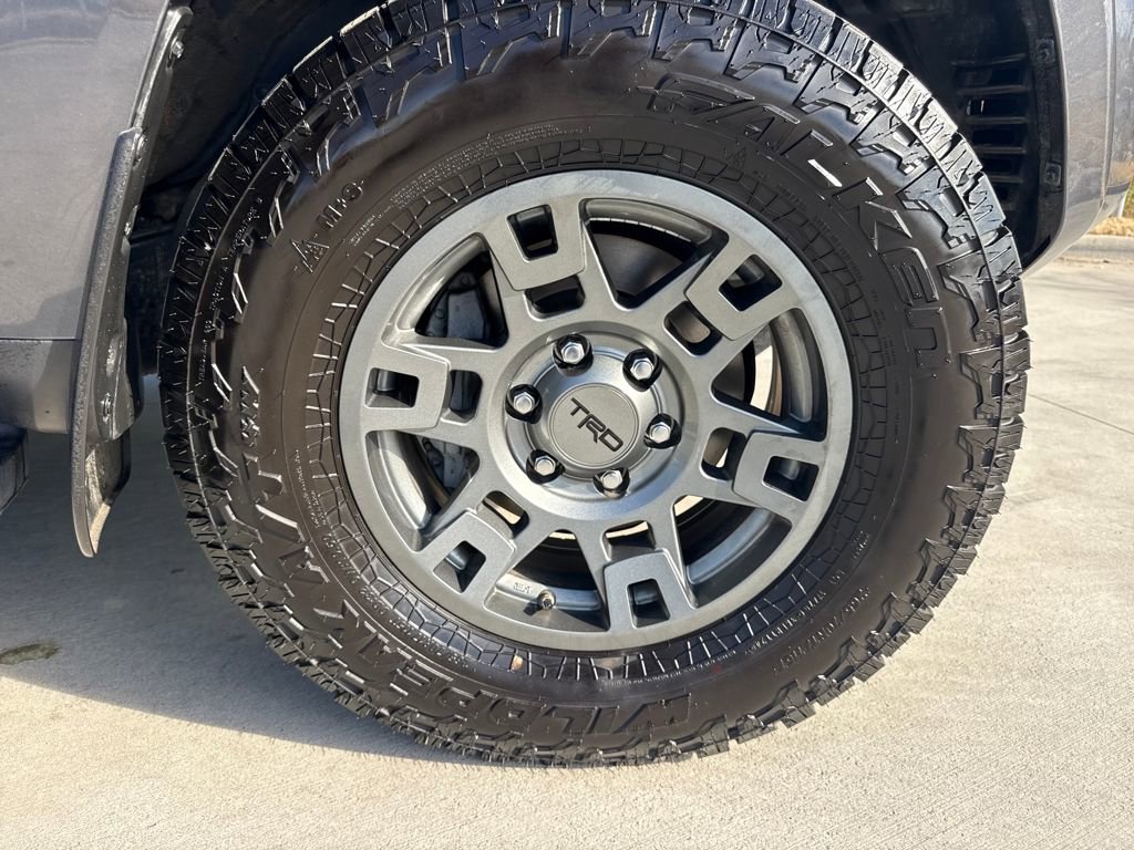 Used 2020 Toyota 4Runner TRD Off-Road Premium image 11