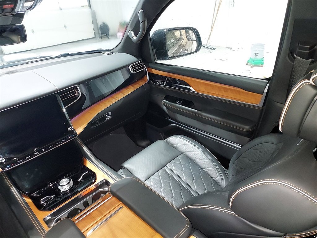 New 2024 Jeep Grand Wagoneer L Series III w/ HD Trailer Tow Package image 11