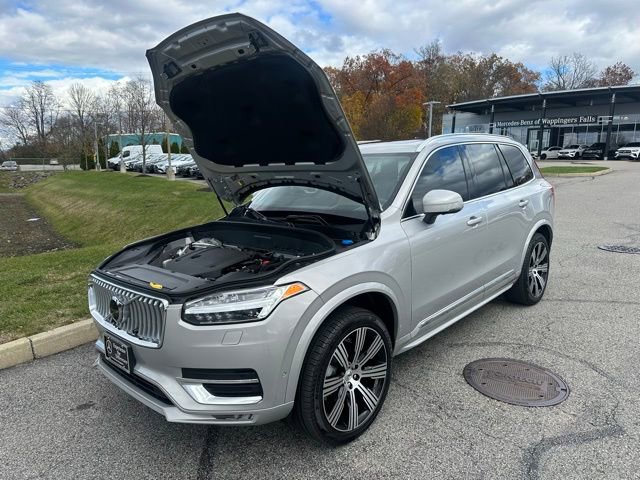 Used 2025 Volvo XC90 B6 Ultra w/ Protection Package image 36