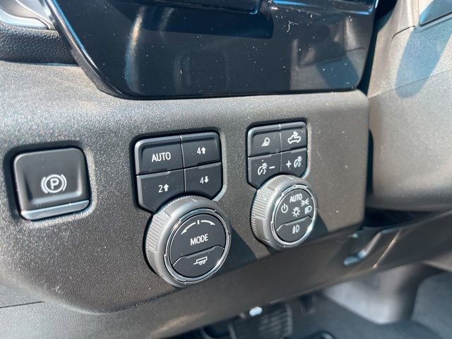 Used 2024 Chevrolet Silverado 2500 LT w/ Convenience Package AWD/4WD image 13