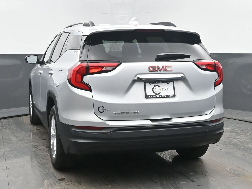 Used 2021 GMC Terrain SLE w/ Driver Convenience Package image 4