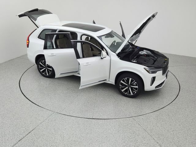 New 2026 Volvo XC90 B5 Core image 18