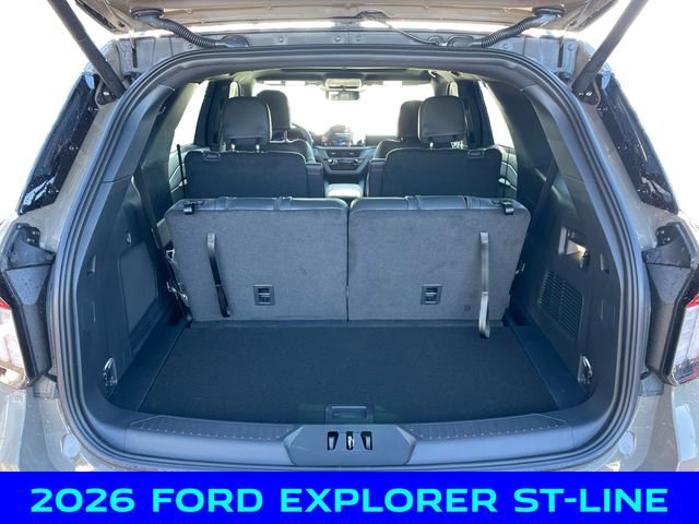 New 2026 Ford Explorer ST-Line w/ ST-Line Street Pack image 5