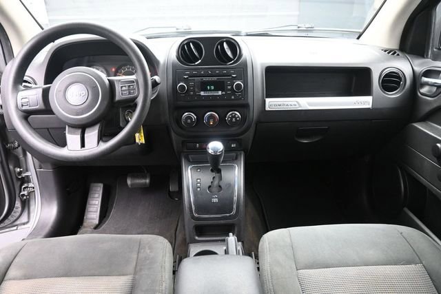 Used 2016 Jeep Compass Sport FWD image 9